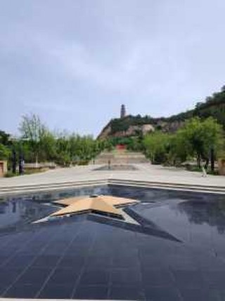 陕西延安旅游必去前十景点，陕西延安旅游景点大全？
