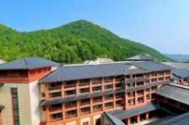 雾灵山庄度假村，雾灵山庄度假村在哪？