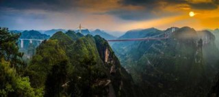 矮寨大桥旅游攻略自驾，矮寨大桥旅游简介？
