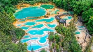 四川九寨沟属于哪个市，九寨沟在四川哪个城市哪个县？
