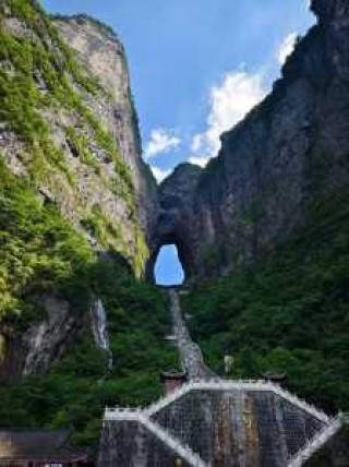 张家界最值得玩的景点？张家界必玩的景点？