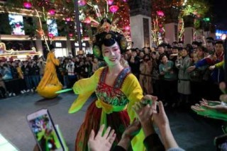 大唐不夜城游玩攻略，大唐不夜城游玩攻略2023