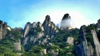 三清山和庐山哪个更值得一去，三清山与庐山哪个好玩？