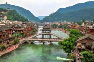 湖南附近的旅游景点哪里好玩，湖南附近的旅游景点哪里好玩衡阳