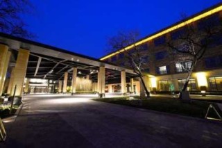 北京王府井希尔顿酒店，北京王府井希尔顿酒店离故宫多远？