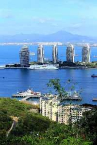 三亚有什么好玩的景点？港澳游攻略的旅游攻略？