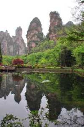 金鞭溪的景点介绍，十里画廊景点介绍？
