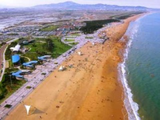 青岛金沙滩好玩吗，青岛金沙滩在哪里?需要钱吗?