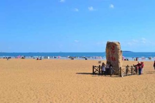 青岛金沙滩游玩项目，青岛金沙滩游玩项目介绍