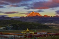 稻城亚丁旅游攻略自驾游？稻城亚丁旅游指南？