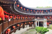 福建永定土楼旅游攻略，福建永定土楼一日游推出两种购票方案