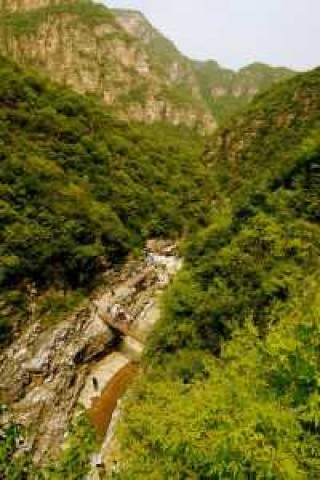 北京房山十渡风景区，北京房山十渡风景区最近的高铁站