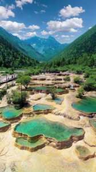 九寨沟景区景点介绍，九寨沟景点旅游攻略？