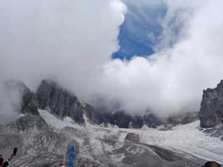 玉龙雪山6月份还有雪吗？6月的玉龙雪山有多冷？