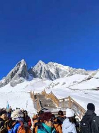 丽江玉龙雪山海拔多少米，丽江玉龙雪山在哪个位置？