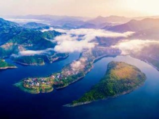 陕西最火前十景区排名，陕西最火前十景区排名太白山？