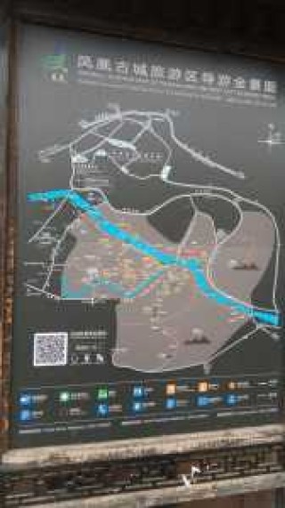 湖南凤凰古城旅游攻略自由行，湖南凤凰古城具体位置？