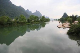 广西阳朔旅游攻略景点必去？广西阳朔旅游景点大全？