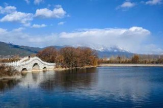 丽江旅游攻略必去景点，丽江旅游攻略必去景点香格里拉？