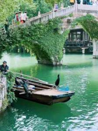 苏杭旅游攻略必去景点，苏杭旅游攻略必去景点推荐一下十月去苏杭？