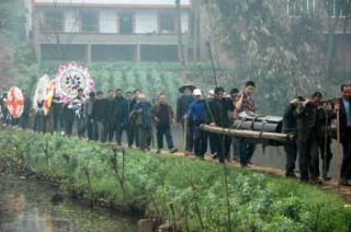 重庆旅行社旅游团报价，重庆旅行社旅游线路报价