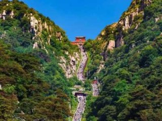 中国前十景点图片，中国前十景点图片名字和简介英文翻译？