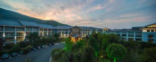 天目湖御水温泉度假村，天目湖御水温泉度假村SWOT分析？