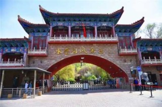 乌鲁木齐市区必去景点，乌鲁木齐市区必去景点购物