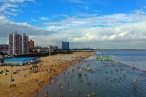 上海哪里有海边沙滩玩，上海哪有沙滩大海？