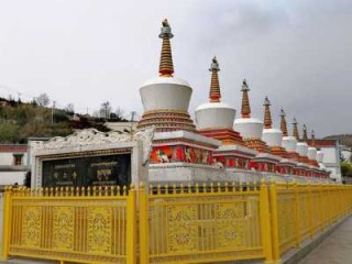 西宁塔尔寺值得去吗，西宁塔尔寺值得去吗最近？