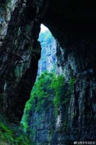 武隆天生三桥简介？重庆武隆天生三桥风景区？
