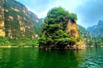 龙庆峡风景区玩什么，龙庆峡值得去吗？