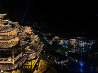 凤凰古城值得一去吗？凤凰古城必须去的景区？
