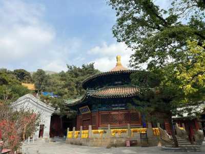 北京潭柘寺求什么最灵,北京潭柘寺供奉的是什么佛? 第4张 北京潭柘寺求什么最灵,北京潭柘寺供奉的是什么佛? 第4张