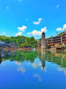 凤凰古城江边客栈推荐,凤凰古城宾馆推荐靠河边? 第2张 凤凰古城江边客栈推荐,凤凰古城宾馆推荐靠河边? 第2张
